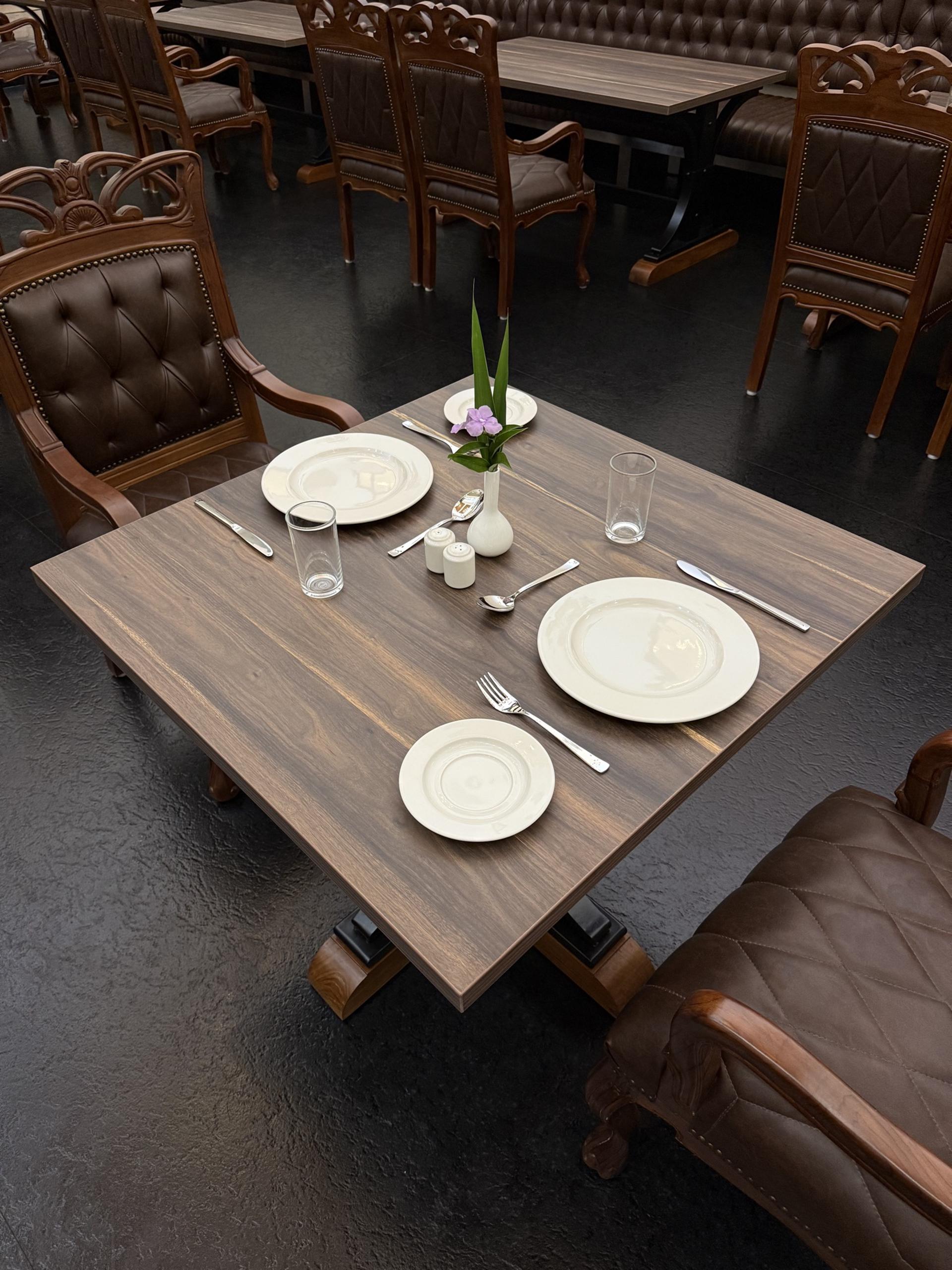 Restaurant table setting